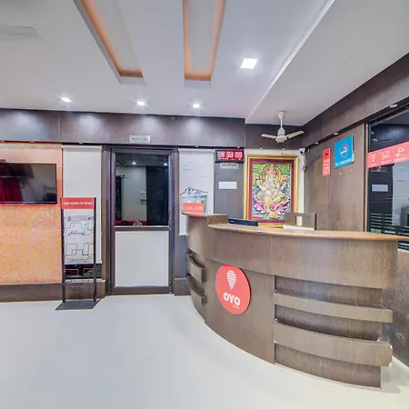 Oyo Flagship 24397 9 Star Hotel
